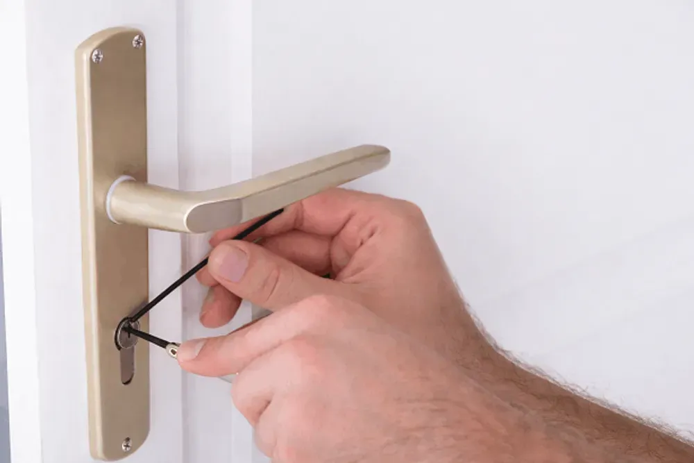 Commercial locksmith services